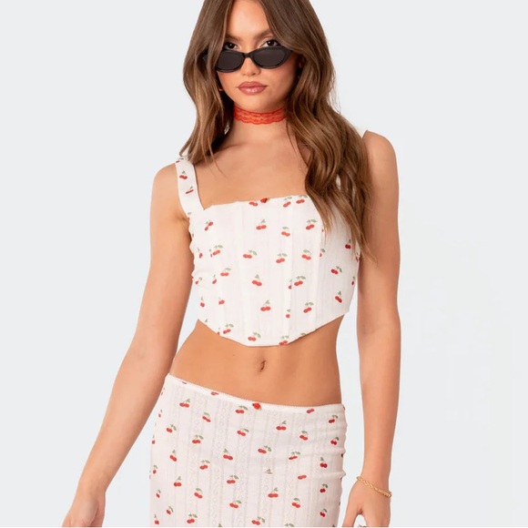 Edikted cherry pointelle corset - Picture 3 of 7